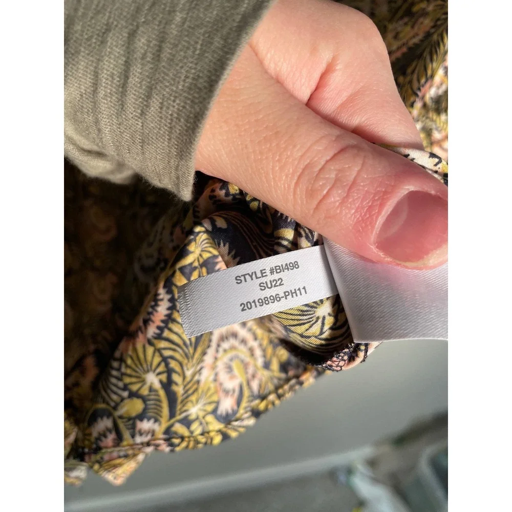 J.Crew Ruffle Featherweight Satin Scoopneck Top in Dandelion Swirl Size Small